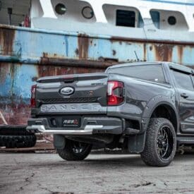 Alternative view of Aplique Paragolpes Trasero Ford Ranger 2023+ RBS