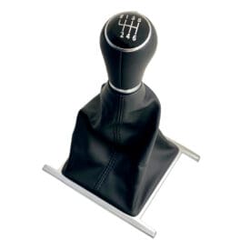 Alternative view of Pomo de Cambios para Volkswagen Amarok con Cufia Marco Plateado