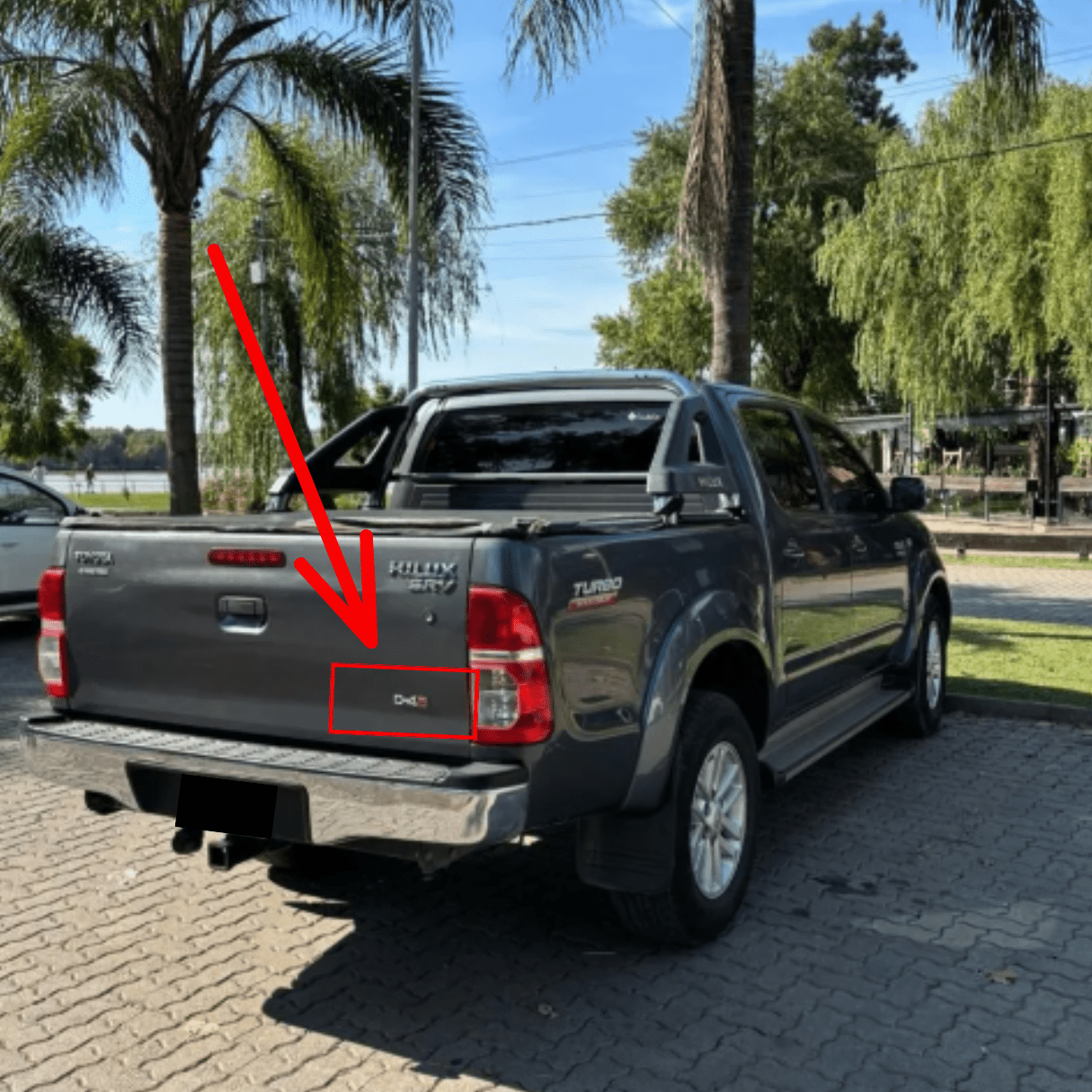 Emblema D-4d Hilux Autoadhesivo Trasero - Image 6
