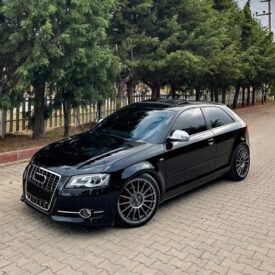 Alternative view of Parrilla Para Audi S3 8p 08-13 Con Borde Cromado Viras Negra